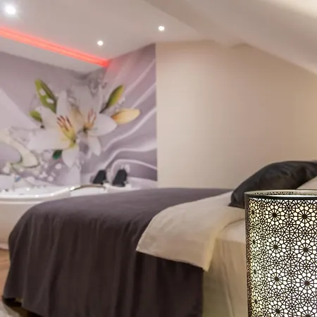 Aparthotel Maksimum 3*